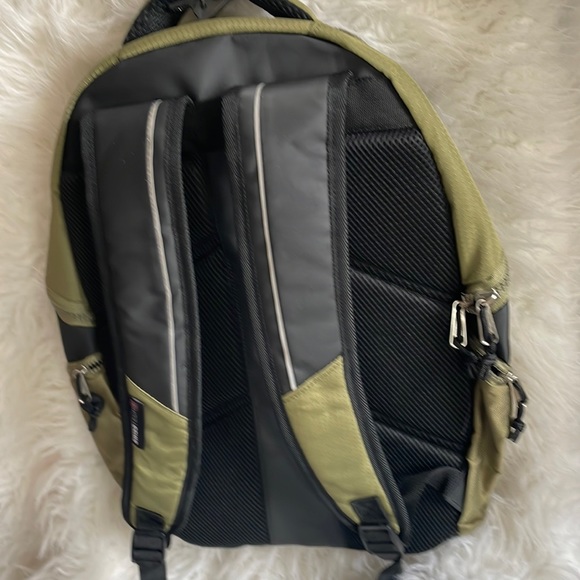 Swiss backpack - Picture 6 of 11